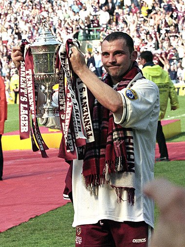 TheLondonHearts's tweet photo. #HeartsBirthday
#ColinCameron
44 today
189 Apps 59 goals
from 1996 to 2001
https://t.co/ncuAMrjsib https://t.co/xH2shkMgWb