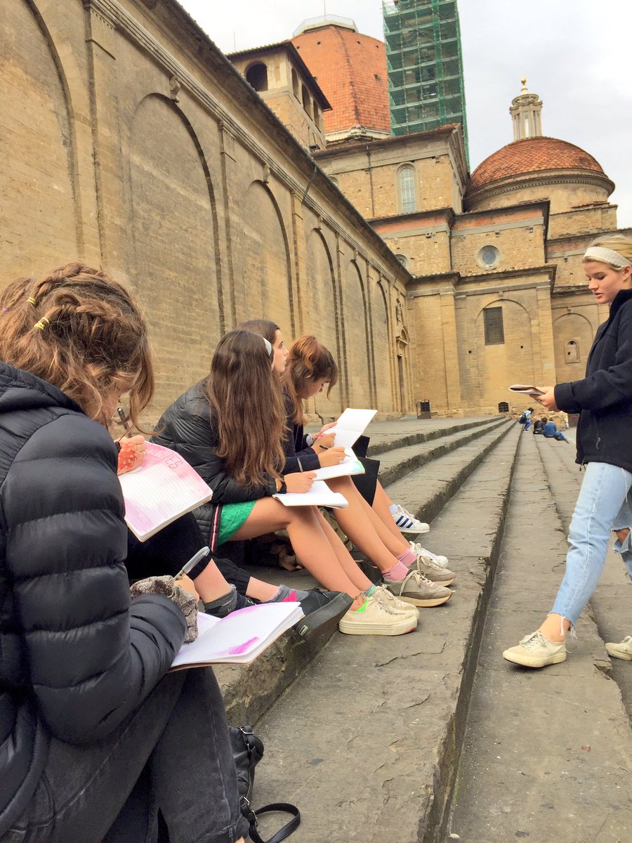 SPFvisualart's tweet photo. Sunday Sketch. #Renaissance #Architecture of the Basillica do San Lorenzo. Family chapel of the Medici @SPFSchools @StephenPerse https://t.co/6TKhC2Z9k2