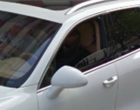 0xPocho's tweet photo. Wsh j'me baladais sur Google Maps là tout d'un coup j'aperçois @KaarisOfficiel1 ds un 4x4 Porsche blanc à Sevran ptdrr #ohclick #zongoledozo https://t.co/xExgLgI8DE