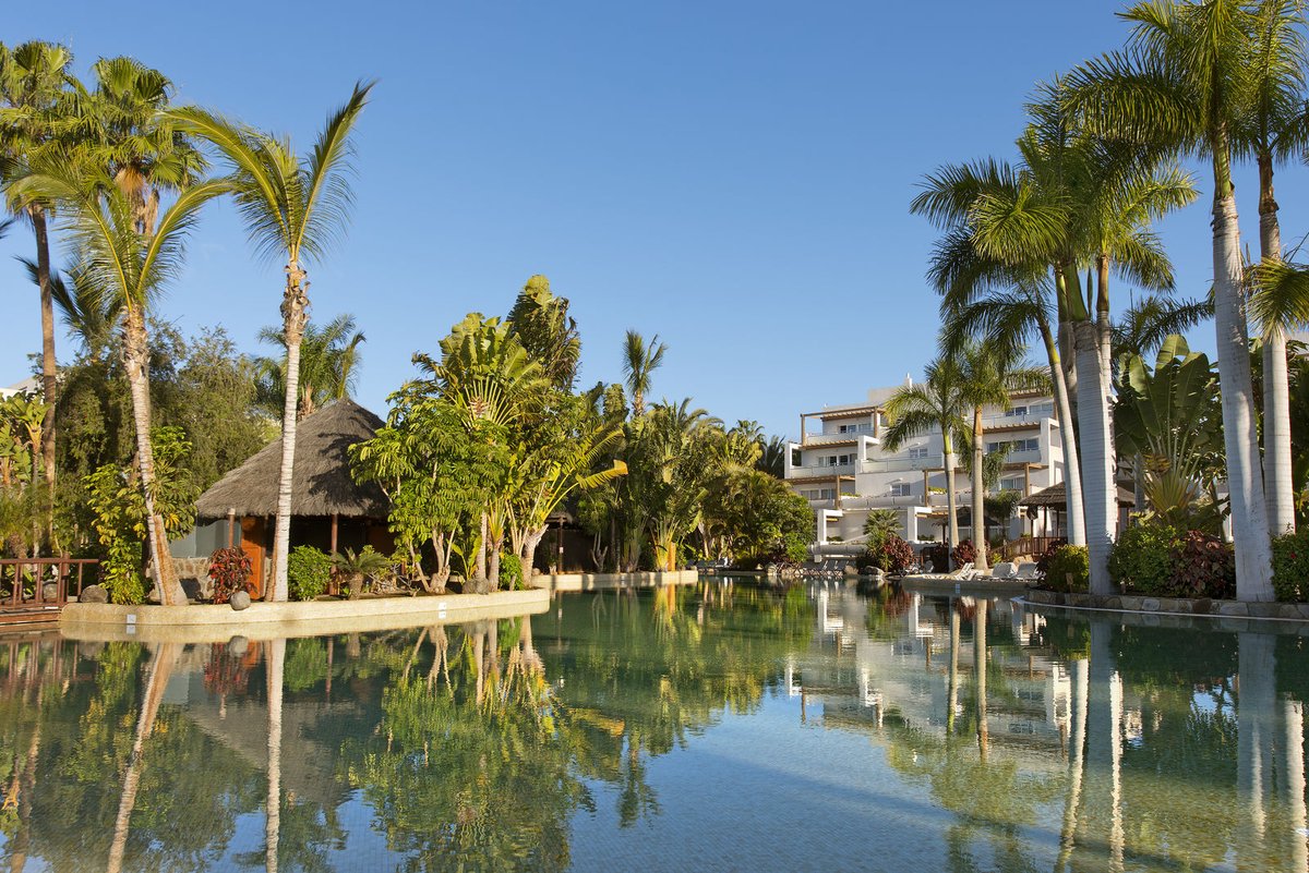 TUIDeutschland's tweet photo. 💰Der Countdown läuft💰 Noch bis morgen 30% sparen: Hotel Maspalomas Princess**** auf Gran Canaria. https://t.co/z3xnzLjAeC #TUIDeals https://t.co/42eTdvB9cn