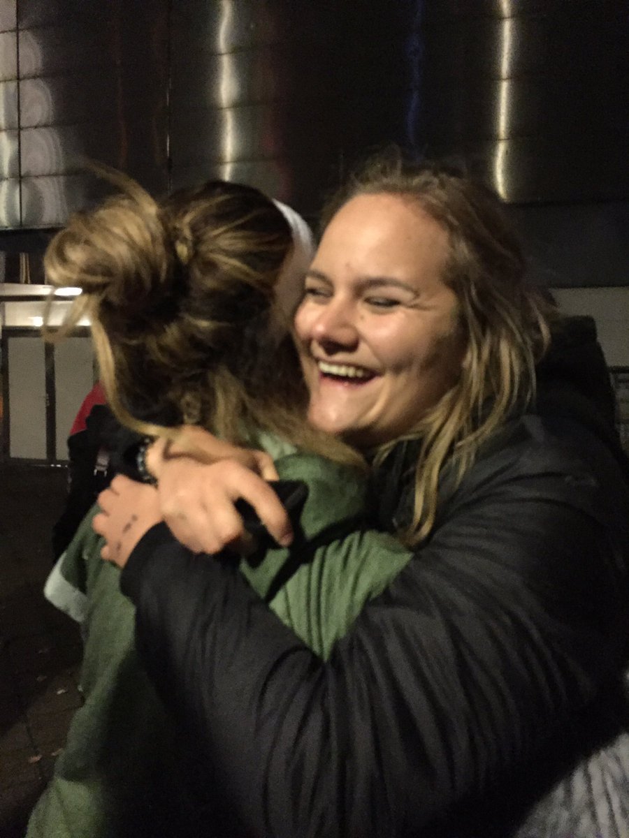 Caja Schmidt tweet media