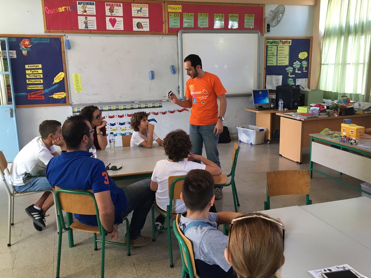 CodeWeekCY's tweet image. Μαθαίνω προγραμματισμό με τους γονείς μας, στο δημοτικό Αγίου Σπυρίδωνα στη. #Λευκωσία.
#CodingOurFuture #CodeEU #CodeCy #Cyprus