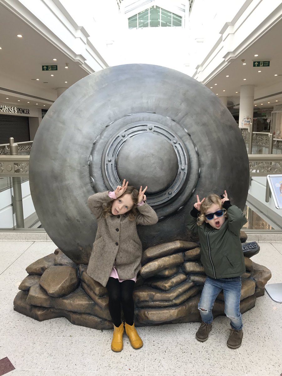 #TheBromlinshavelanded