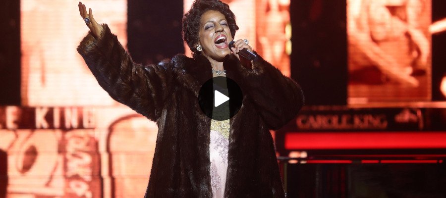 ▶ <a href="/RuthLorenzo1/">ruthlorenzo1</a> vuelve a <a href="/TuCaraMSuena/">TuCaraMeSuena</a> para imitar a Aretha Franklin eufm.red/idjj92