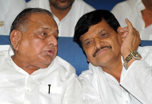 tv9gujarati's tweet photo. Not worried about being sacked, it is an attempt by some people to weaken the #SPleadership: #Shivpal. https://t.co/no2CzxR6t3
