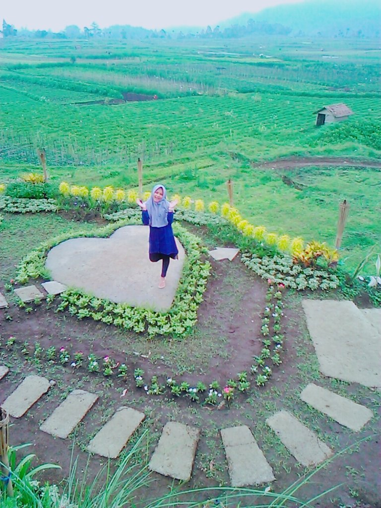 echa_ichi_ocha's tweet photo. Bahagia dengan mu itu yang terbaik😁 P.A https://t.co/f7amoNi56w