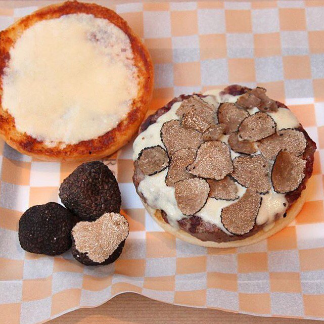 BRGRCO's tweet photo. The Black Truffle BRGR is back ...🍔🍄❤️! https://t.co/XI6VtE87bK