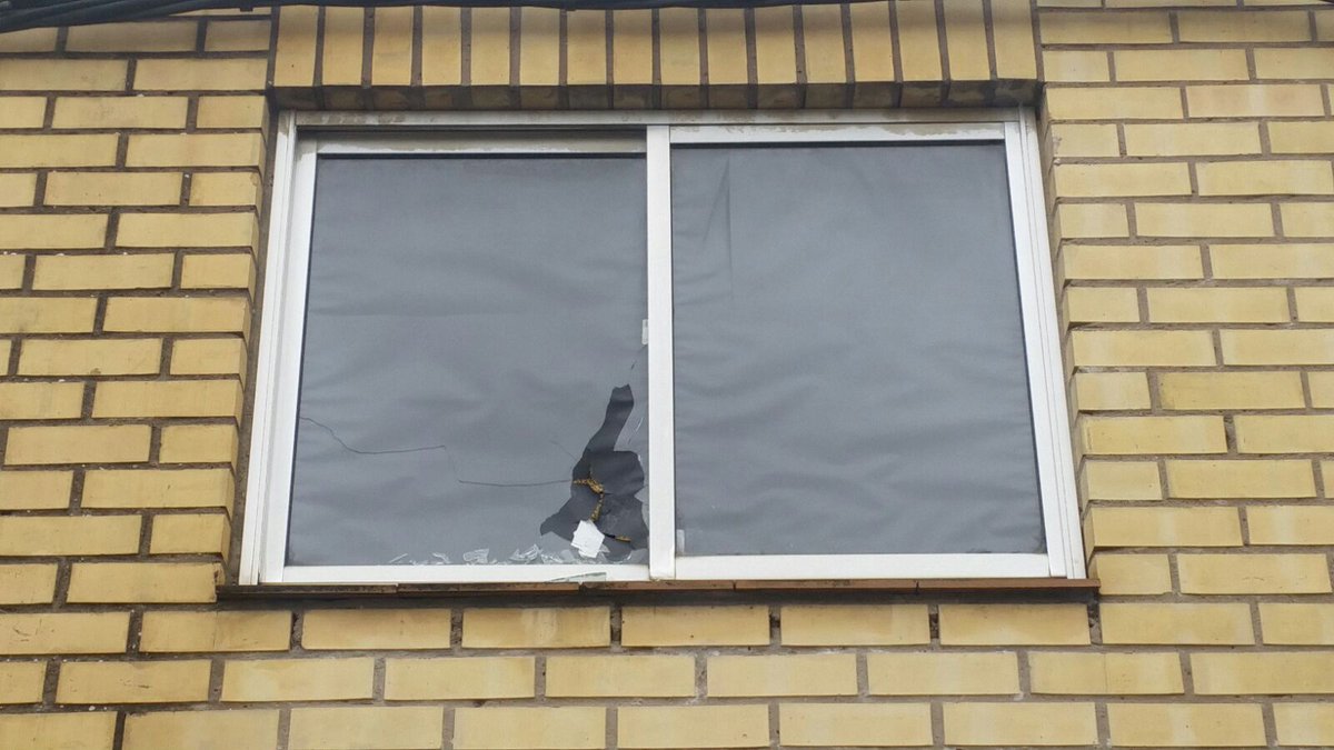 Nuevamente, sufrimos actos vandálicos en nuestro local de ensayos que se provocan tras las noches de botellón en el Polígono Orippo.