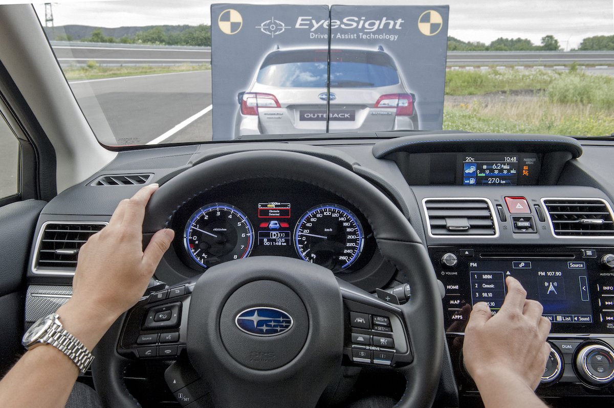 DRIVRdotBE's tweet photo. Onze #WeekendTest is er deze keer eentje mét #Eyesight: https://t.co/cNO7vN9diu #Subaru #Levorg [cc @SubaruBelux] https://t.co/WKpxkOHT0m