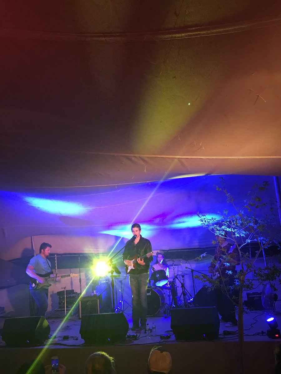 Dankie aan almal wat ons gisteraand by die <a href="/cederbergfees/">Cederbergfees</a> ondersteun het en spesifiek vir <a href="/AfrikaansM/">Afrikaanse Musieknuus</a> wat ons show live gebeeldsend het.