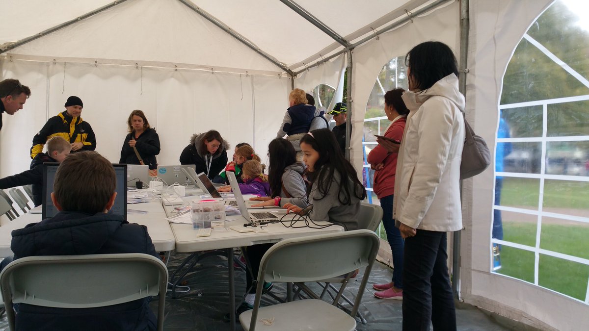 SandraMaguire's tweet image. #DojoCamp is off to a flying start with parents from @CoderDojoDL pitching in :) 11 - 2 today in People's Park @DojoCon