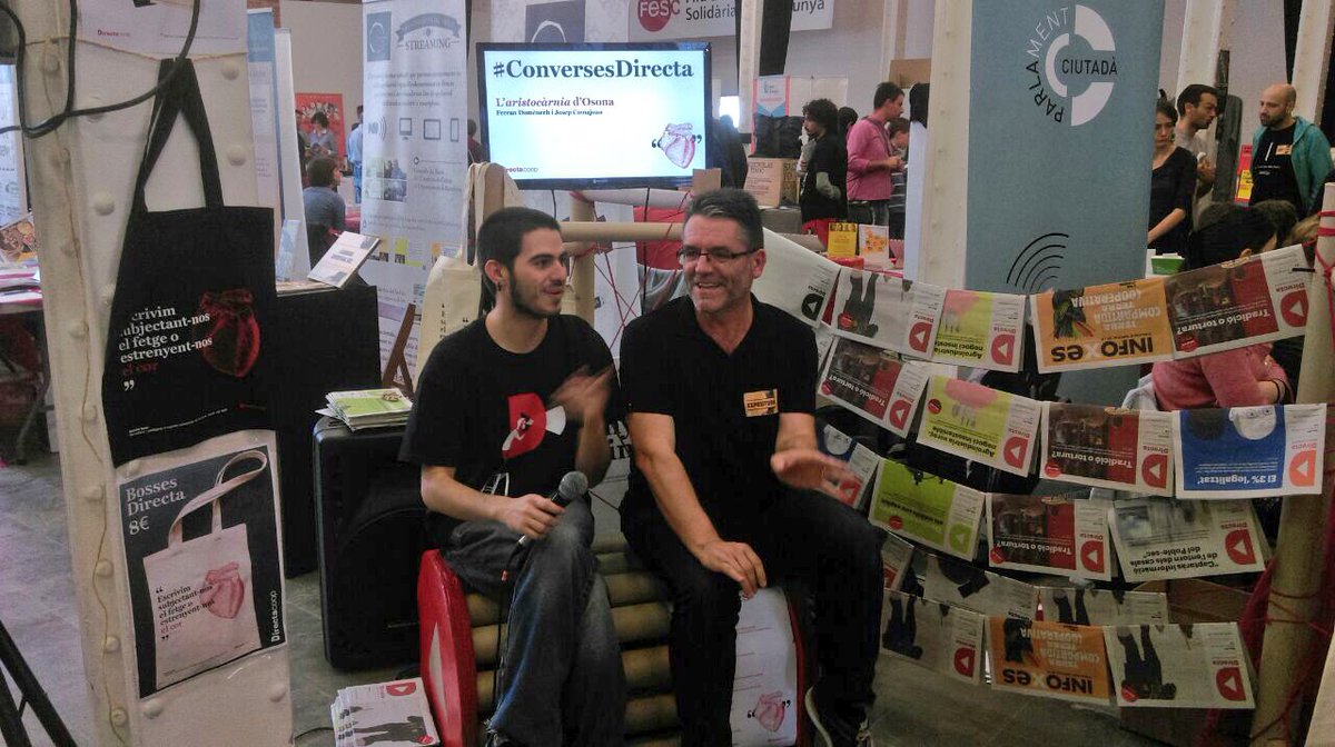 elsetembre's tweet photo. En @jcomajoan d'@elsetembre a #ConversesDirecta explicant els reportatges del sector carni d'Osona, amb @ferranmanlleu #FESC2016 https://t.co/dBC6Vtb8Zw