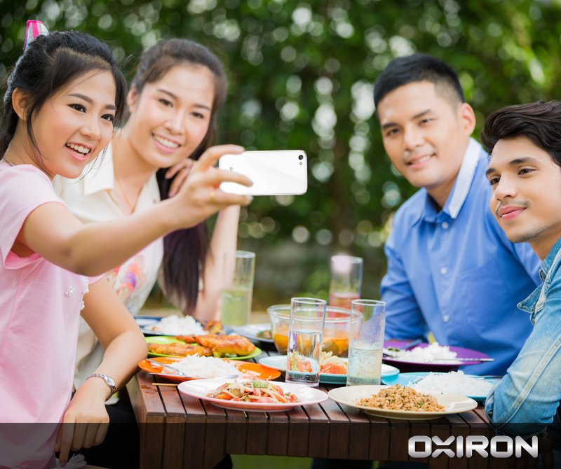 oxironmobiletr's tweet photo. Aile ile yapılan Pazar kahvaltılarının tadı bambaşkadır! Oxiron ile en sevdiğiniz anlarınızı ölümsüzleştirin. https://t.co/IjLdC2ltcN