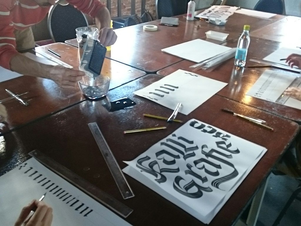 High On Type, workshop kalligrafie <a href="/TBDLeiden/">The Big Draw Leiden</a>