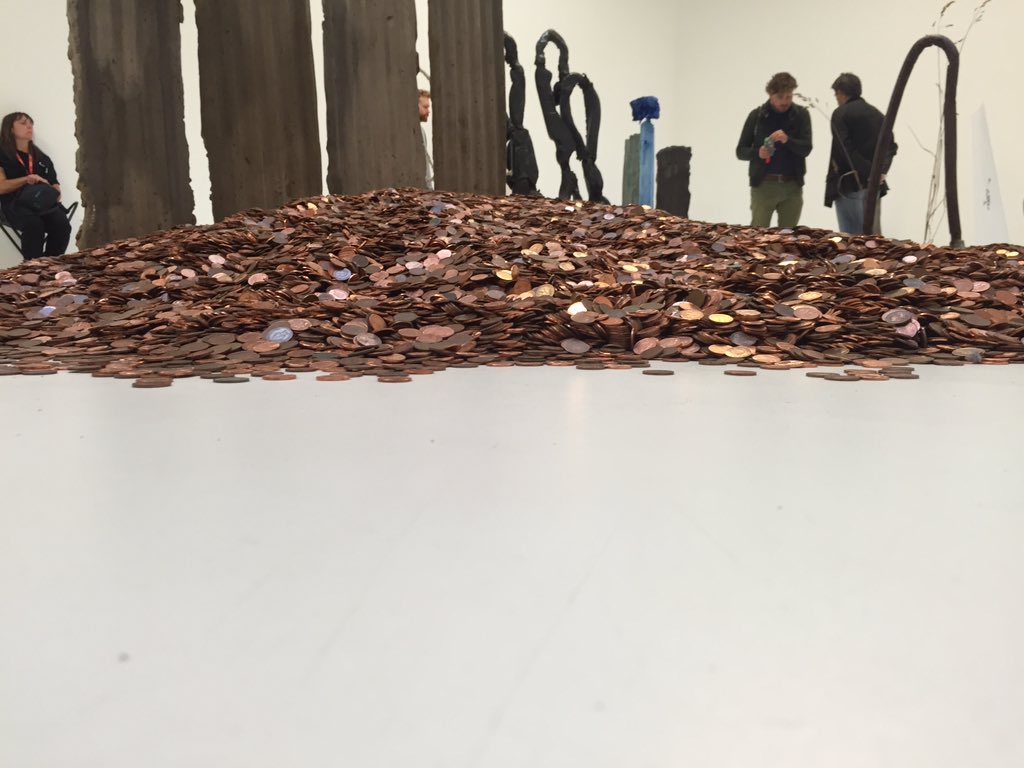 KateEDaws's tweet photo. What a penny below the UK poverty line for a family of four looks like in pennies #turnerprize #michealdean @Tate https://t.co/LjT6Hd8CFs