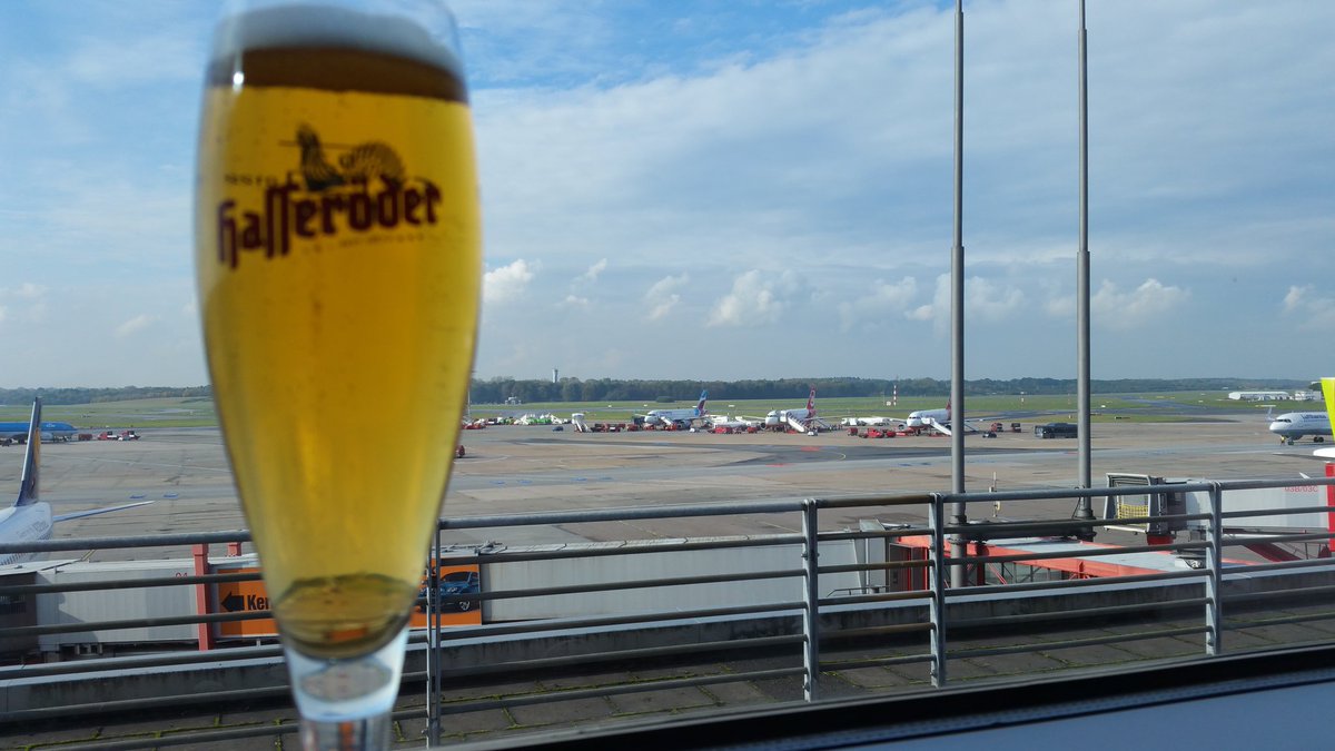 rich_urbanowicz's tweet photo. Auf wiedersen Hamburg! Great conference @Ecv_16HH #ecv2016 https://t.co/xizfY5CHnH