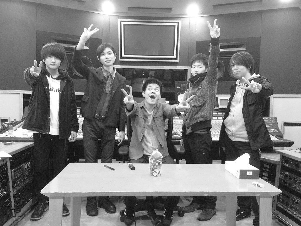 ILY_NORGAARD's tweet photo. 2日間のレコーディングが終わりました！お疲れ様でした！ https://t.co/OaEcGq5hLM