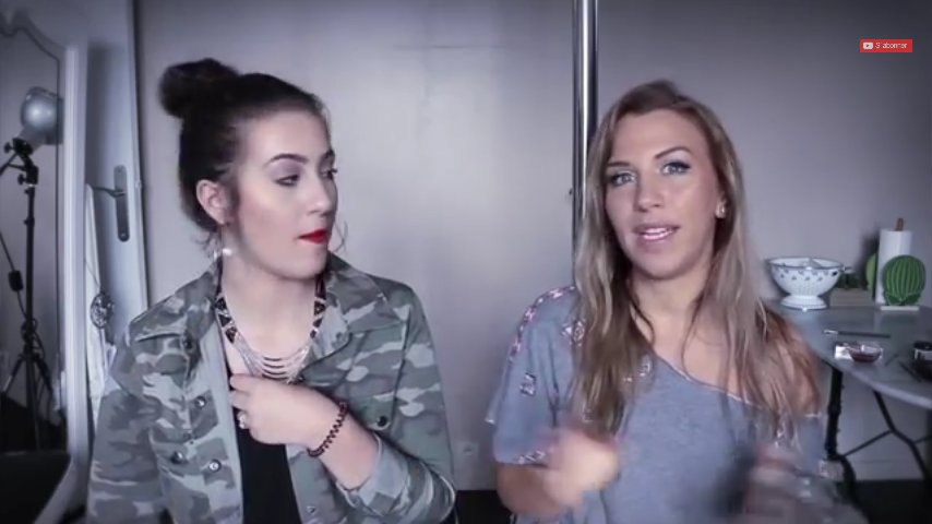 DestinyDyias's tweet photo. Il y a que moi qui était concentrée sur l'espèce de croix au mur ? @EmmyMakeUpPro @Horia https://t.co/EL85UIlIDO