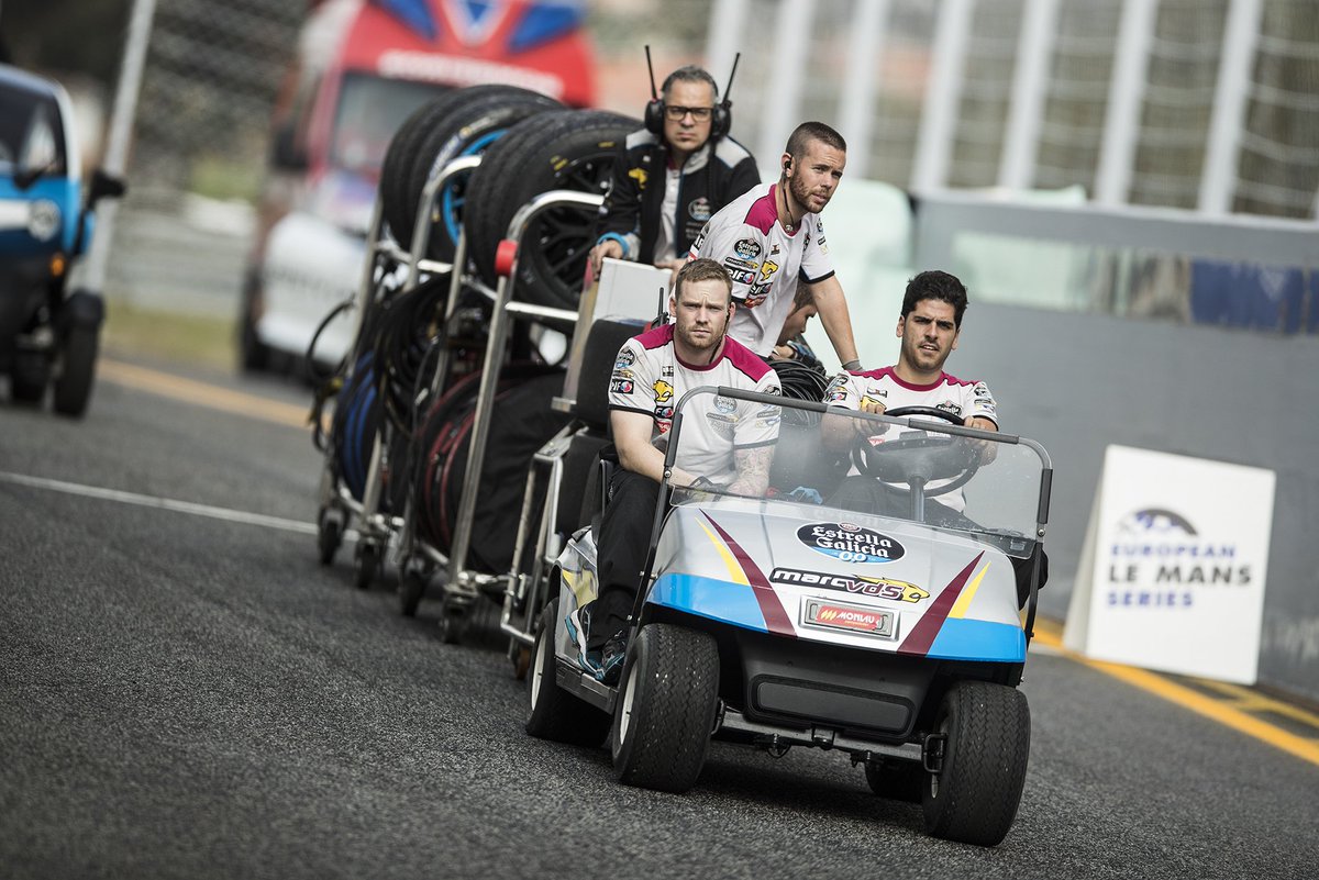 🏆

This lot: @RenaultSpSeries teams' champions 2016.