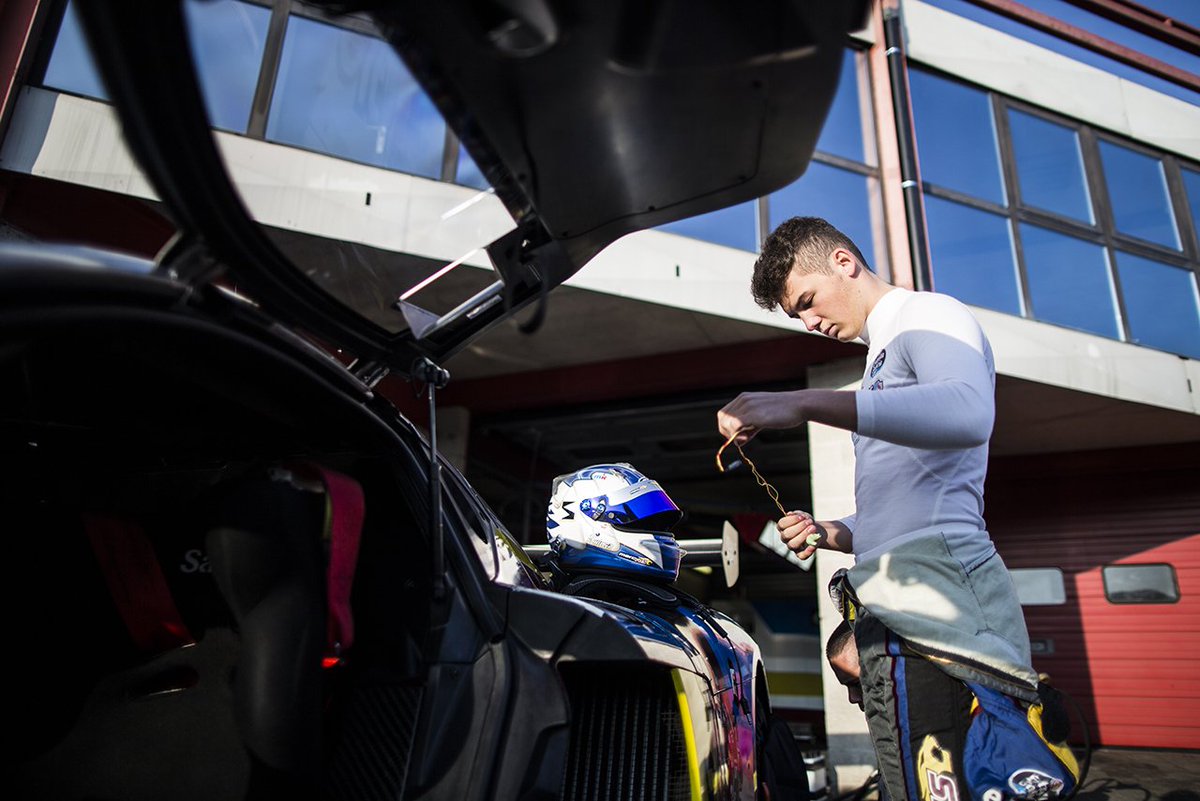 🏆

These likely lads: @RenaultSpSeries endurance drivers' champions 2016.