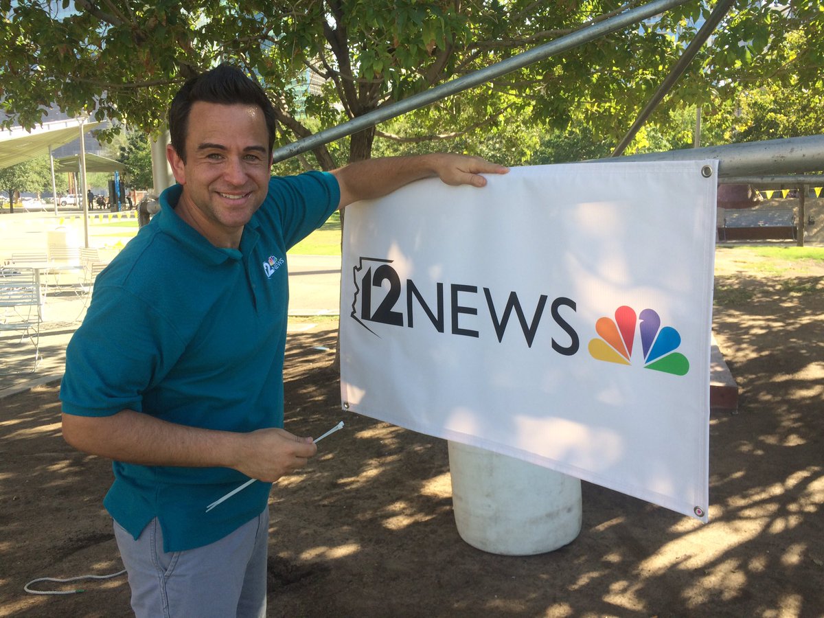 EmilyRadawec's tweet image. #MMDAY @JoeDanaReports Hanging up the @12News banner to show our support of @BeALeaderFound Taking Steps Towards College Success