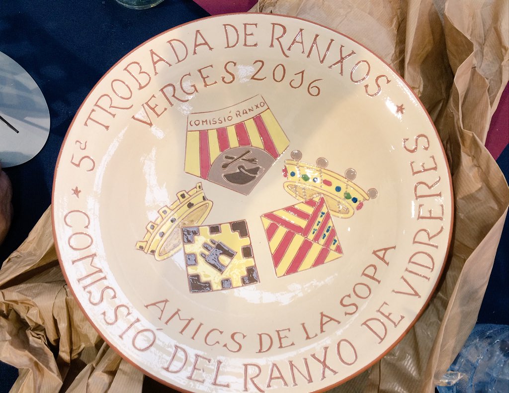 Ranxo_Vidreres's tweet photo. Superlativa, immillorable, impulsiva i ACOLLIDORA #TrobadaSopes a #Verges Infinites gràcies amics d @LaSopaVerges https://t.co/aJr50UR3Jj