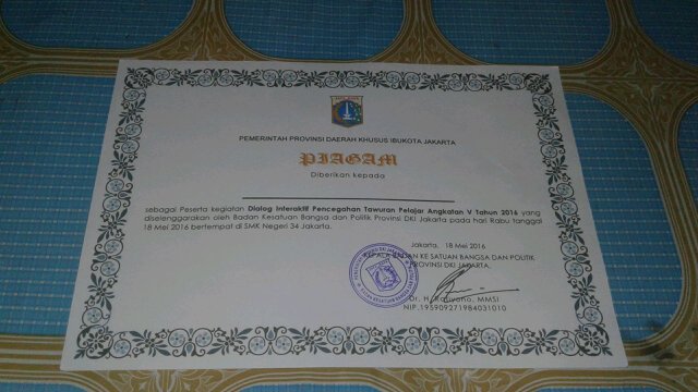 Dapet piagam tentang masalah tawuran.