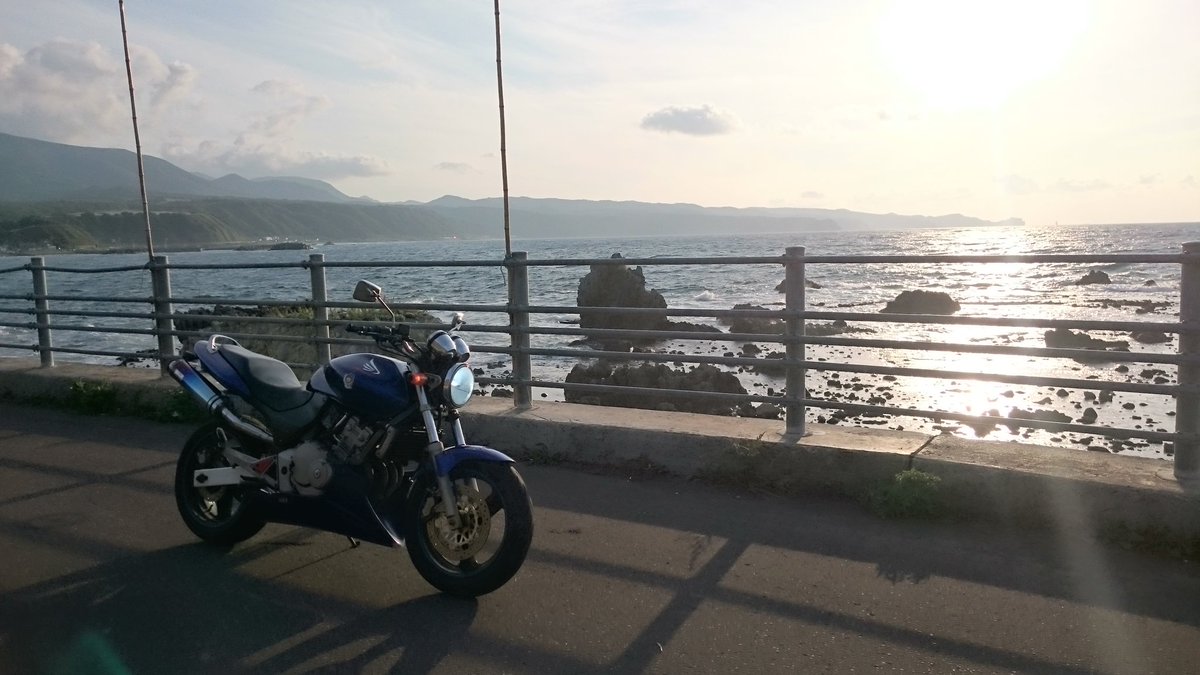 Hornet250_T's tweet photo. 久々ですが昨日付でホーネット降りましたヾ(:3ヾ∠)_
2年で11480km走ってくれました←
また起こすかどうかわかりませんが、とりあえず実家に眠らせときます笑
今までありがとう！＼(^o^)／ https://t.co/qdFlmFw00W