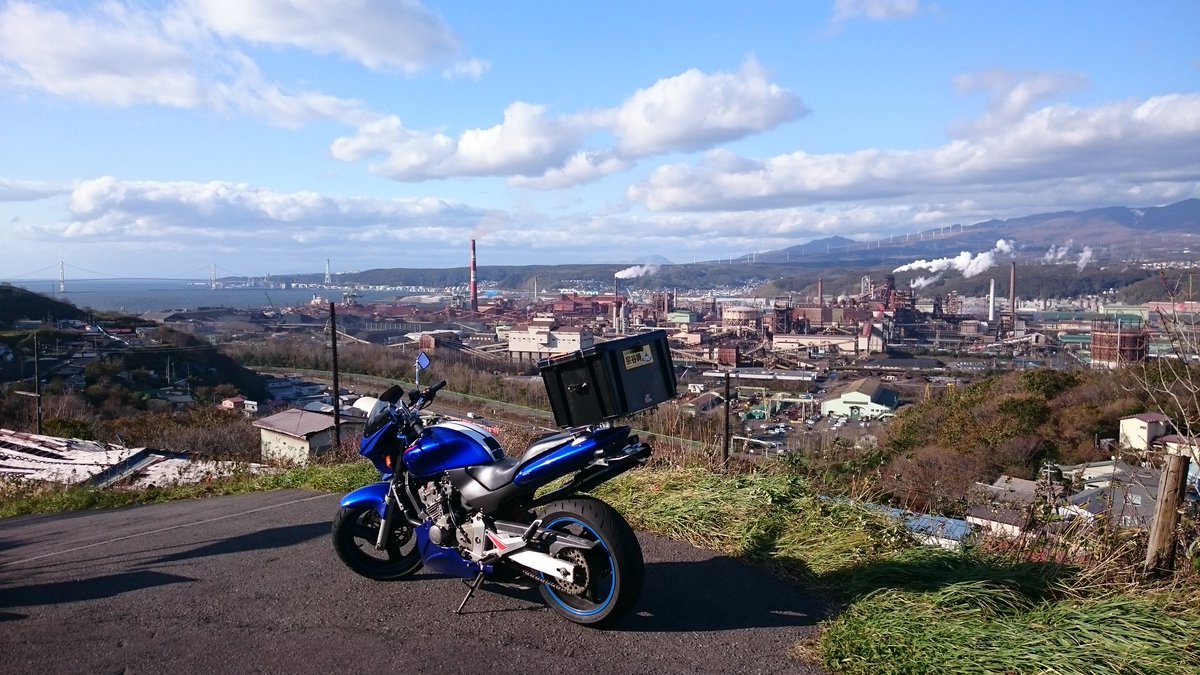 Hornet250_T's tweet photo. 久々ですが昨日付でホーネット降りましたヾ(:3ヾ∠)_
2年で11480km走ってくれました←
また起こすかどうかわかりませんが、とりあえず実家に眠らせときます笑
今までありがとう！＼(^o^)／ https://t.co/qdFlmFw00W