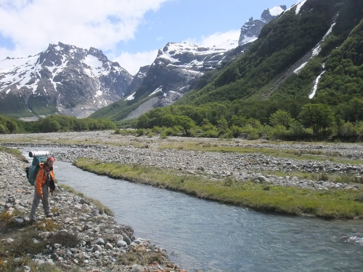 rwtexperiences's tweet photo. Day 320: 1st Day in Cerro Castillo: Long but easy walk to rio Turbio, just some river crossing, amazing landscape #chile #adventuretravel https://t.co/sUDk4Z088d