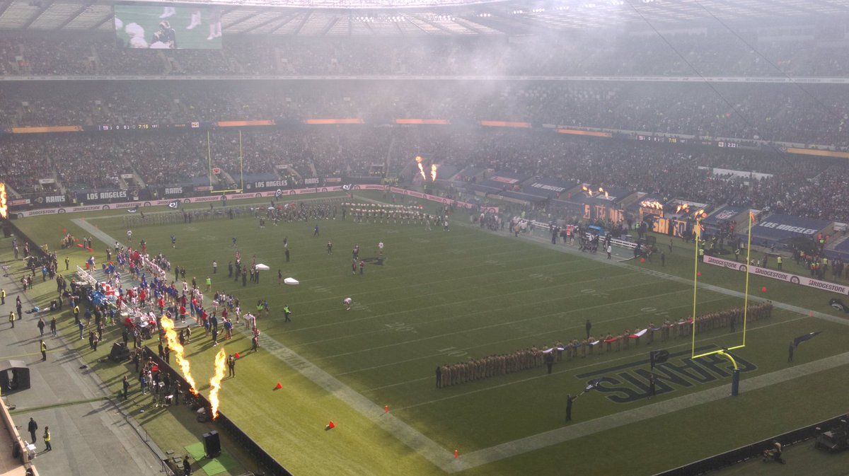 daniel6158's tweet photo. Not a bad view for game 2 this year #RamsGiants #Twickenham https://t.co/nVJ9PfvMS9