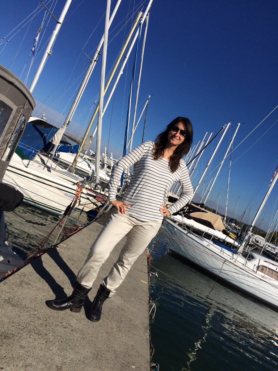 k_kathi's tweet photo. herbstgrüsse by sunshine! ;-)
#murtensee #herbst #todo #must #highlight #faoug #ich #hafenstimmung #glück #happy #glücksmoment #genuss https://t.co/3wCp412oFH