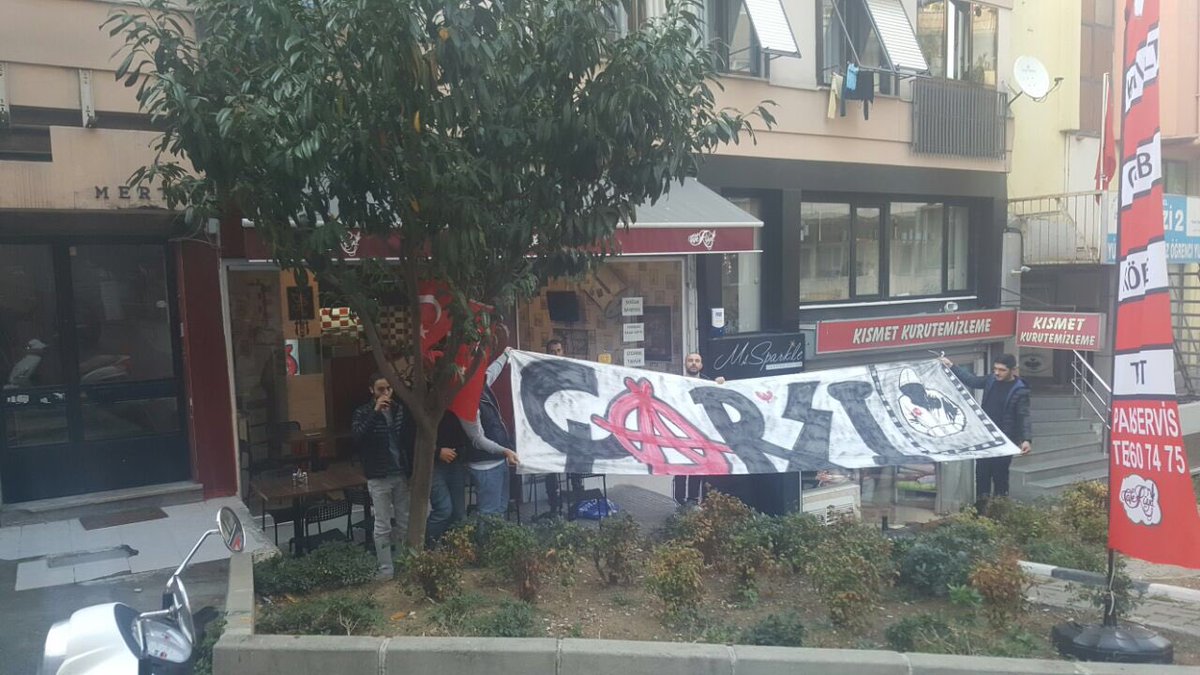 Rüya Cafe olarak maça hazırız,maçtan önce köfte ve mantı maç sırasında davullar eşliğinde şampiyonluk marşı..