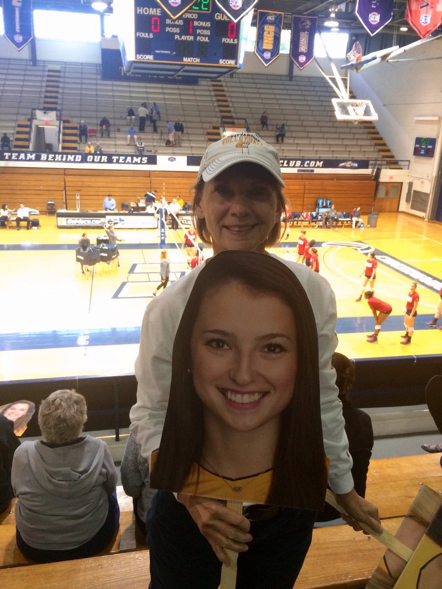 Spoony1950's tweet photo. Loved seeing MOCSVB and @lgreenspoon07 bring home the win! @GoMocsManiacs @GoMocsVB #alwaysclosetomyheart https://t.co/o5rndlLYT5
