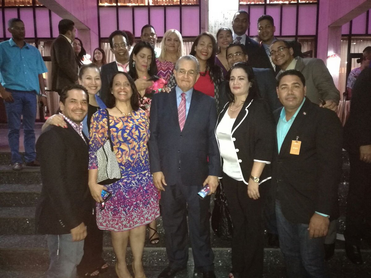 aguedavargas's tweet photo. Muchas felicidades para mi amigo @franklinalm en su día de cumpleaños, Dios lo bendiga siempre. 
#CumpleañoFramklinAlmeida https://t.co/3ZtuNWGHtJ