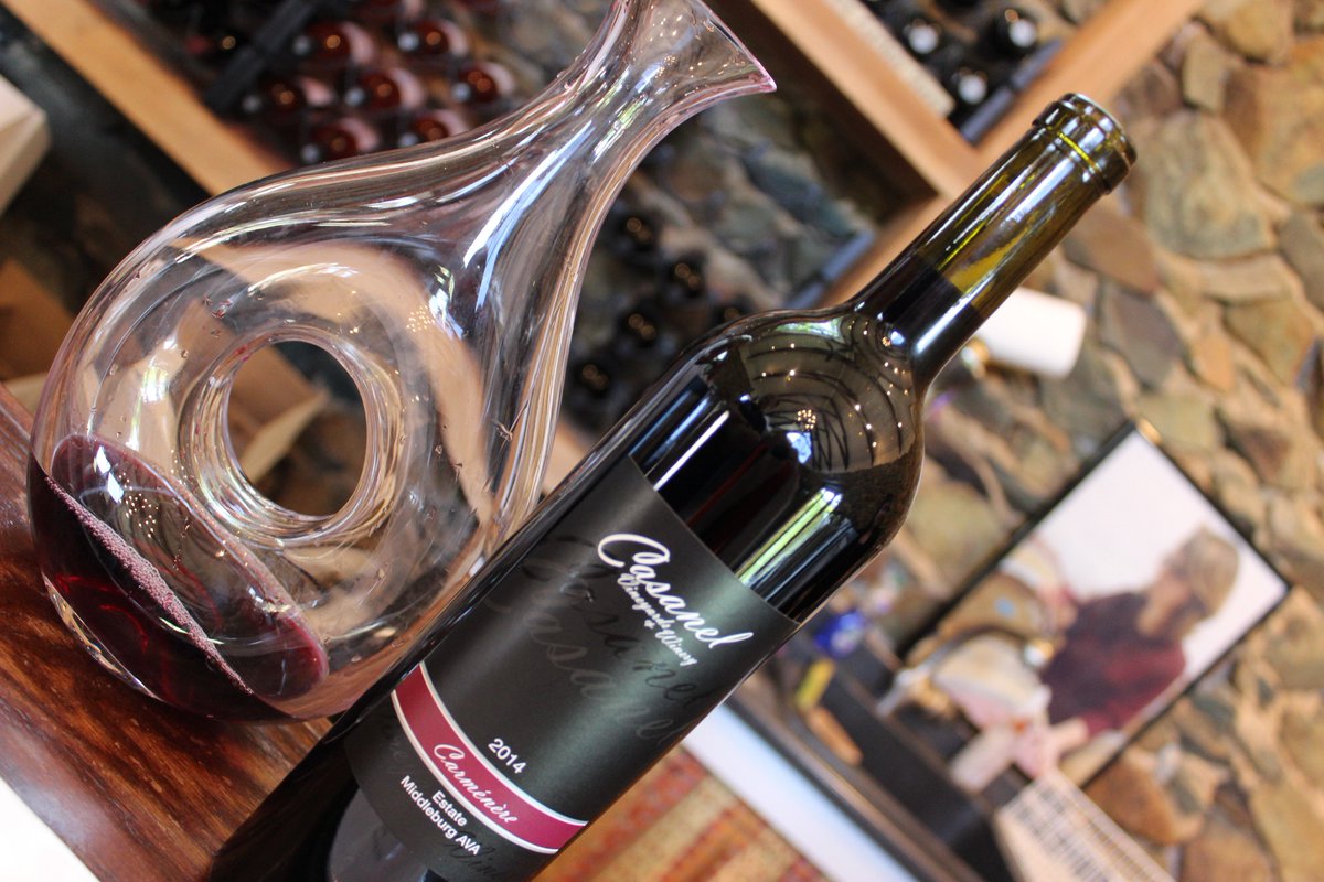 DiscoverNoAm's tweet photo. Virginia winery of the week - @Casanel - a rising N. #Virginia star https://t.co/ohH5g1TvjI @TravelVirginia @VAWine #winetourist #vawine https://t.co/KsPJyiZnuh