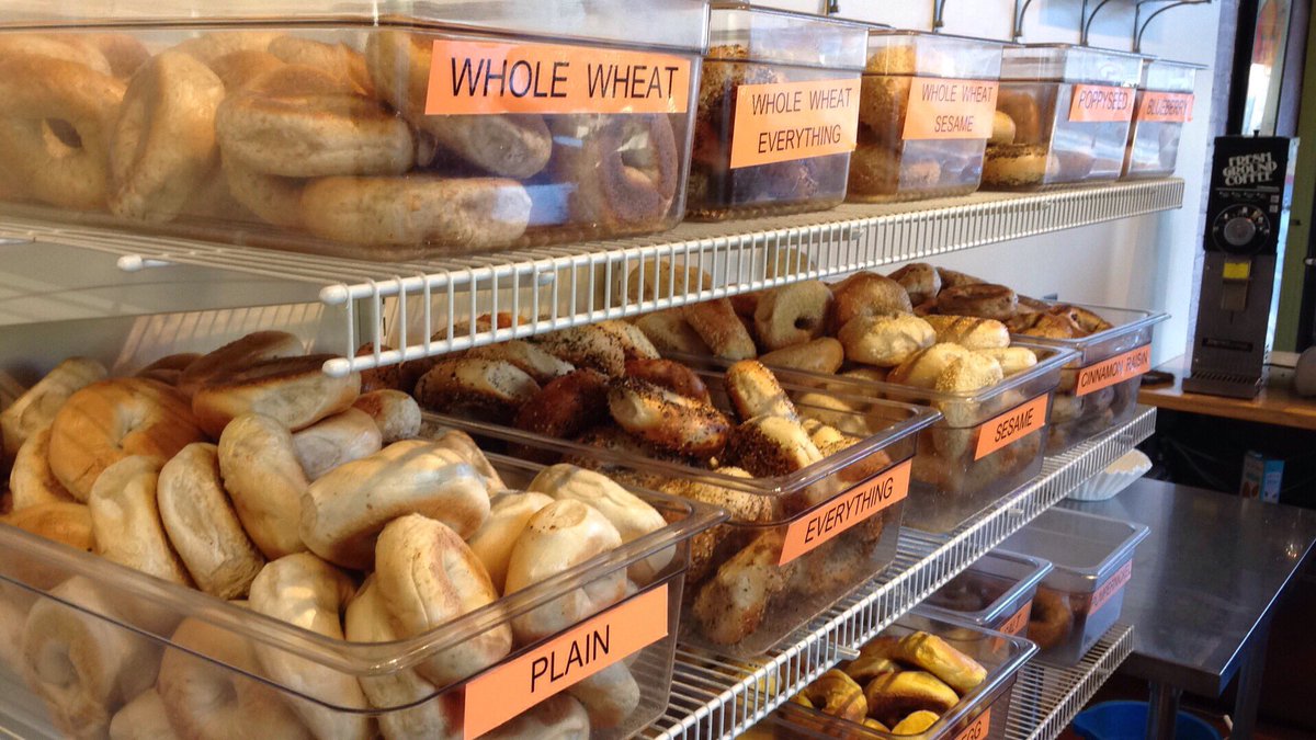 bagelartcafe's tweet photo. Cubs win!  Beautiful day in Evanston. #FlyTheW https://t.co/ZdJ2Q7tyGD