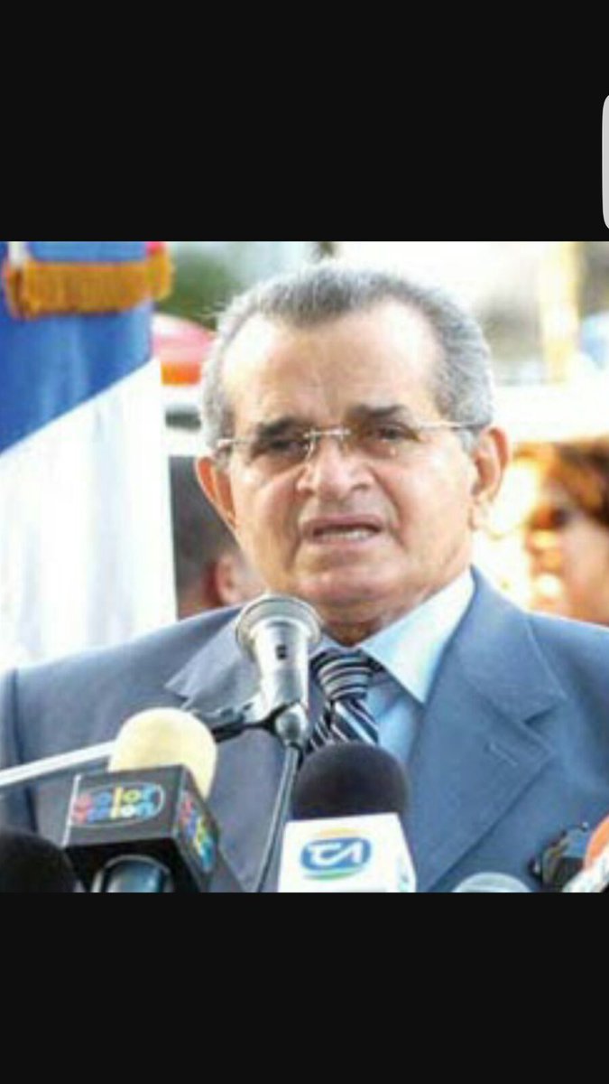 FranklinRod77's tweet photo. En nombre propio y de toda la @JuventudPLD, felicitamos en su día de cumpleaños a nuestro gran y VALORADO AMIGO @franklinalm. ÉXITOS Dr. DAT https://t.co/mhN7D2lzvb