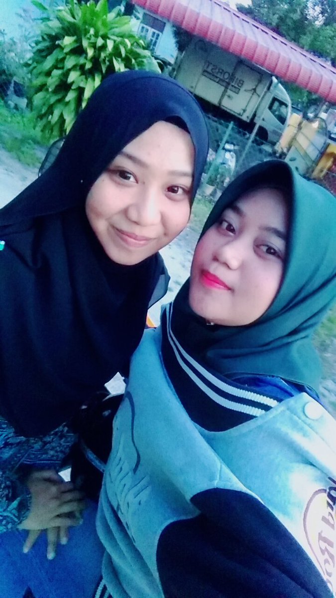 tiqah_Man's tweet photo. Bawa Minah ni jln2
#cyunk Minah ni https://t.co/bwlJz4GXgl