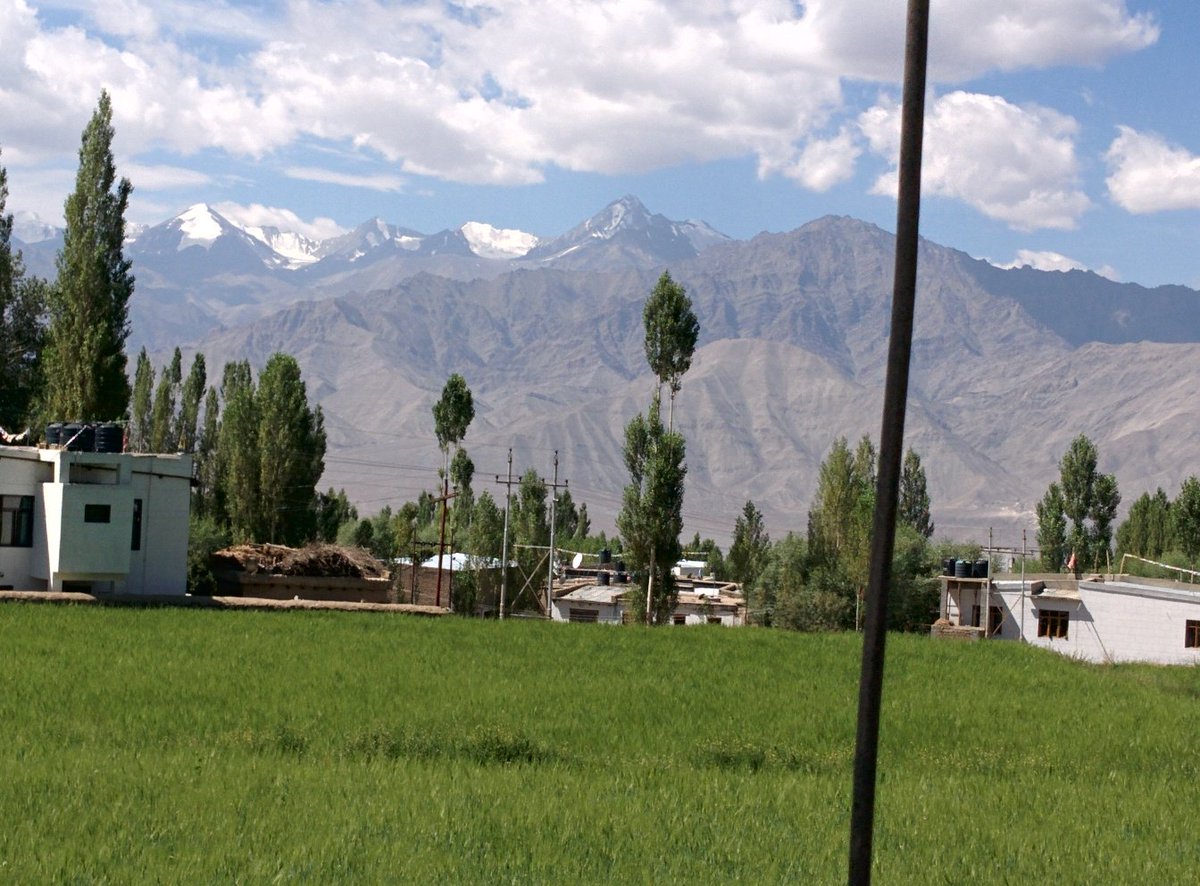 Glorytrip1's tweet photo. You have to travel far for heavan - well said || Hundar, Leh #GloryTrip #Hundar #Leh #Roadtrip #MotorCycle https://t.co/Wzi4nTwAOc