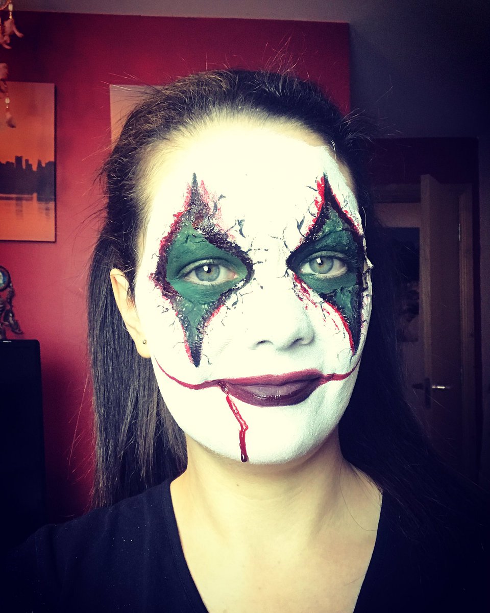 AylieRose's tweet image. New #Halloweentutorial #youtube #uploadingsoon #chance #HHN26