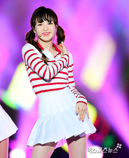forvelvetcom's tweet photo. [PRESS] 161023 Busan One Asia Festival : One Asia Dream Concert - RED VELVET https://t.co/5beWbLddES https://t.co/IHtjeaQuSf
