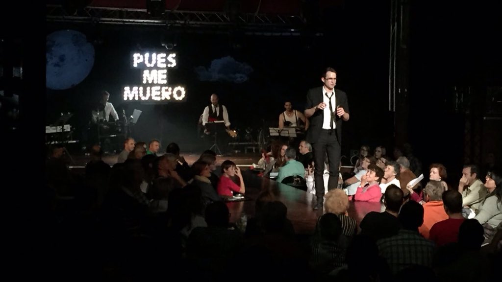 MATEL_Cultura's tweet photo. #PuesMeMuero hoy #soldout con @Roko como invitada. gran artista Alberto! @soyalbertofrias https://t.co/5jfXpz5TdA