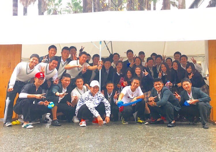 krbaseball910's tweet photo. 秀岳祭終了~！��！
来てくれた方ありがとうございました！

楽しかったなぁ~😂
ほんまにいい思い出になった👊🏿

最後って考えると寂しいな💭
でもチャリティーとふれあい祭もあるし頑張ろか💪🏿💪🏿

３日間ありがとう👈🏿👈🏿 https://t.co/yvUc9HKPj9
