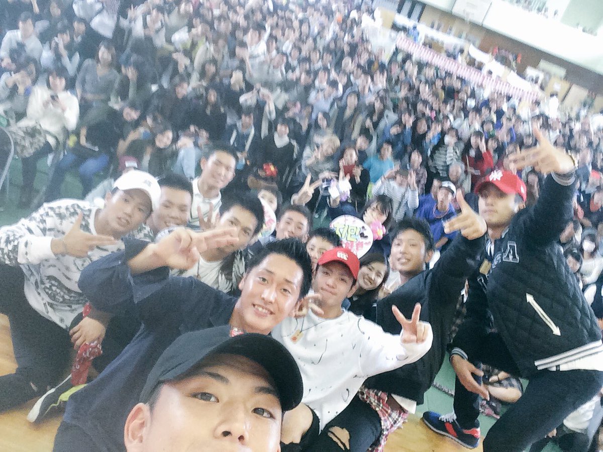 krbaseball910's tweet photo. 秀岳祭終了~！��！
来てくれた方ありがとうございました！

楽しかったなぁ~😂
ほんまにいい思い出になった👊🏿

最後って考えると寂しいな💭
でもチャリティーとふれあい祭もあるし頑張ろか💪🏿💪🏿

３日間ありがとう👈🏿👈🏿 https://t.co/yvUc9HKPj9