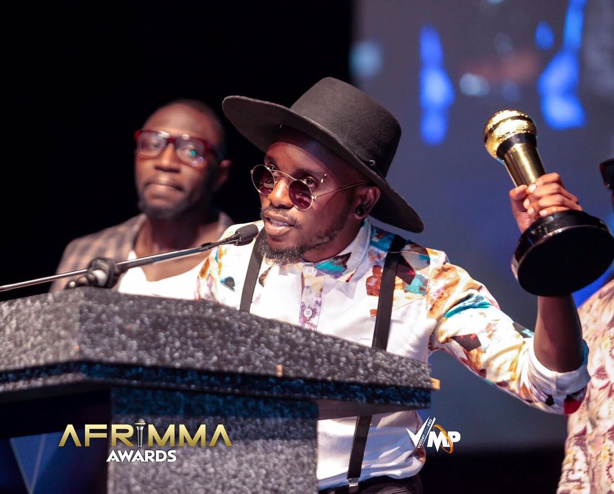 sautisol's tweet photo. Baraka Zake hazikwishi 🙏.  We would also like to thank you for voting us the #BestGroup @afrimma #Afrimma2016 https://t.co/FfSEXZQZaR