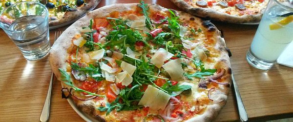 ICYMI: Our #LocalYelp this week is a celebration of all things pizza! Why not find out our top pizza places! bit.ly/2el0jCV