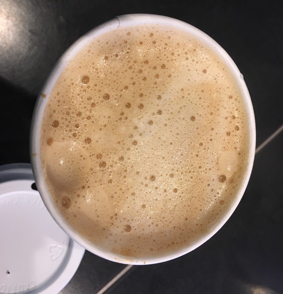 kendie81's tweet image. Dear @StarbucksCanada this is not how a Flat White should be made. #additionaltraining #needed #whatshappenedtoyou