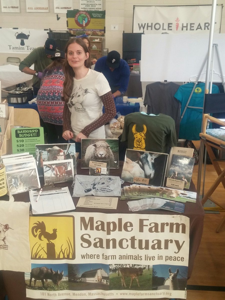 AlexWyglinski's tweet photo. @jenwyglinski representing @MFSanctuary at the #BVFF2016 @VegBoston ... Come on down!! https://t.co/I5op6njgjC