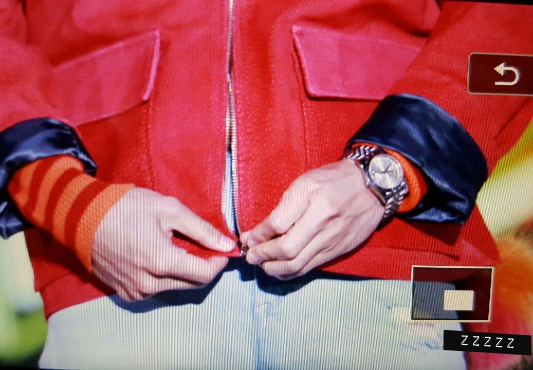 1210Heena's tweet photo. 161023 부산 bof #종현 😉👈 https://t.co/A2dAHgXFU2